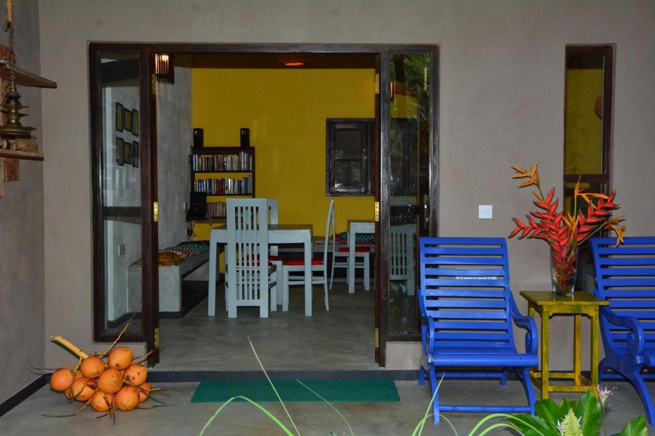 View Guesthouse & Bistro At Goyambokka Tangalle Exterior photo